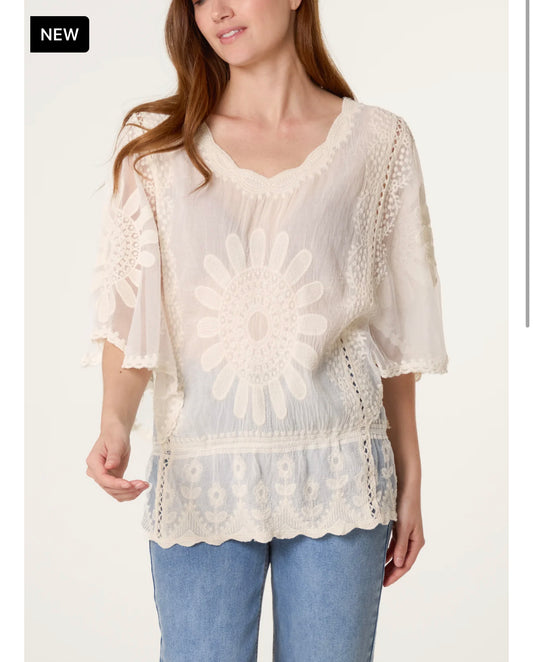 STONE BUTTERFLY TOP